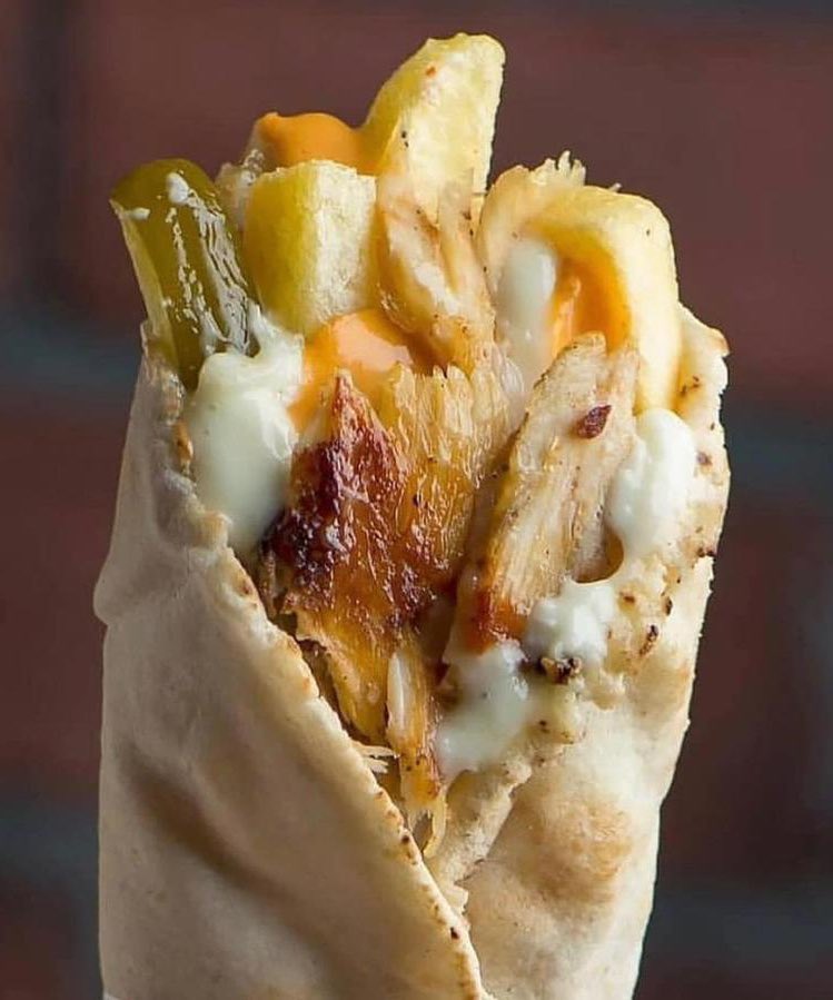 Classic chicken shawarma with cheese